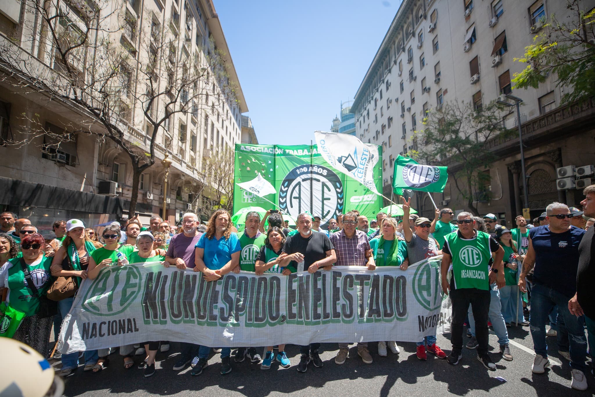 ATE marchó al Ministerio de Desregulación y finaliza el paro de 36 horas